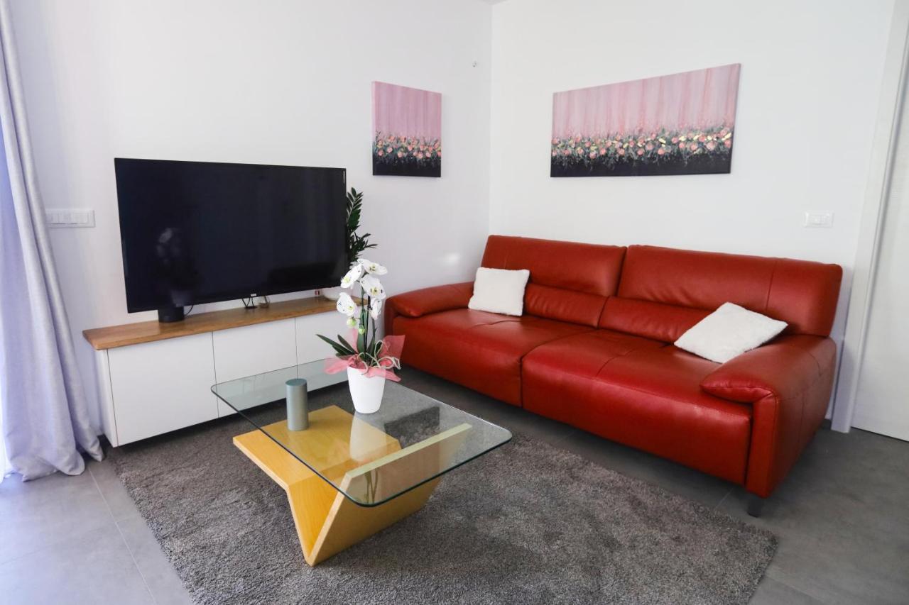 Ferienwohnung Hisa Dobrega Pocutja Kozina Exterior foto