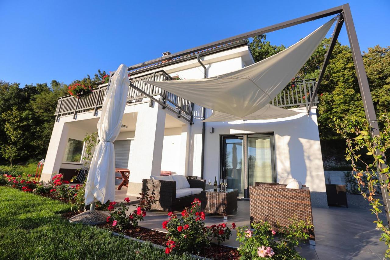 Ferienwohnung Hisa Dobrega Pocutja Kozina Exterior foto